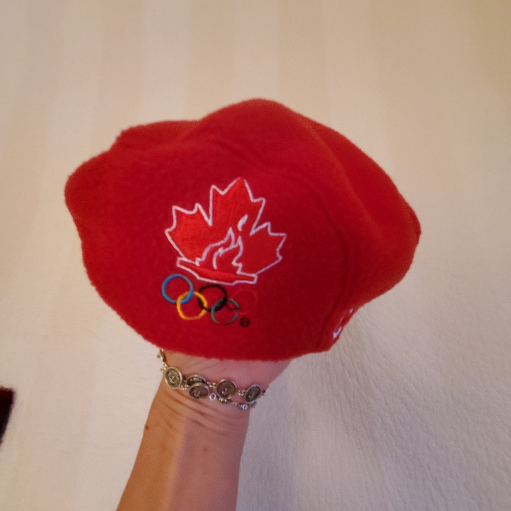 Hat - Picture 5 of 6